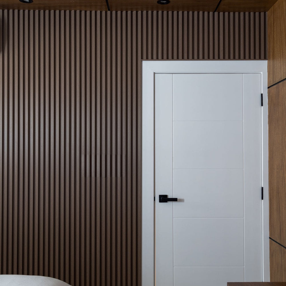 
                  
                    Classic Style Cedar Brown
                  
                
